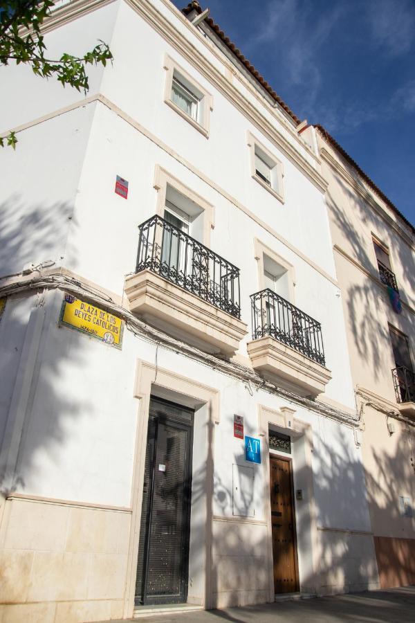 Alojamientos Puerta Palma Con Vistas Y Parking Badajoz Exterior photo